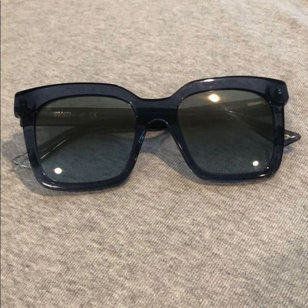 Web sunglasses 